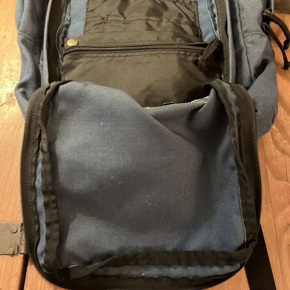 Vintage 90s Caribou Mountaineering Backpack 15” Slate Blue Trail Bag Lightweight